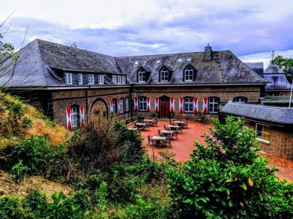 Готель Burg Wassenberg Екстер'єр фото